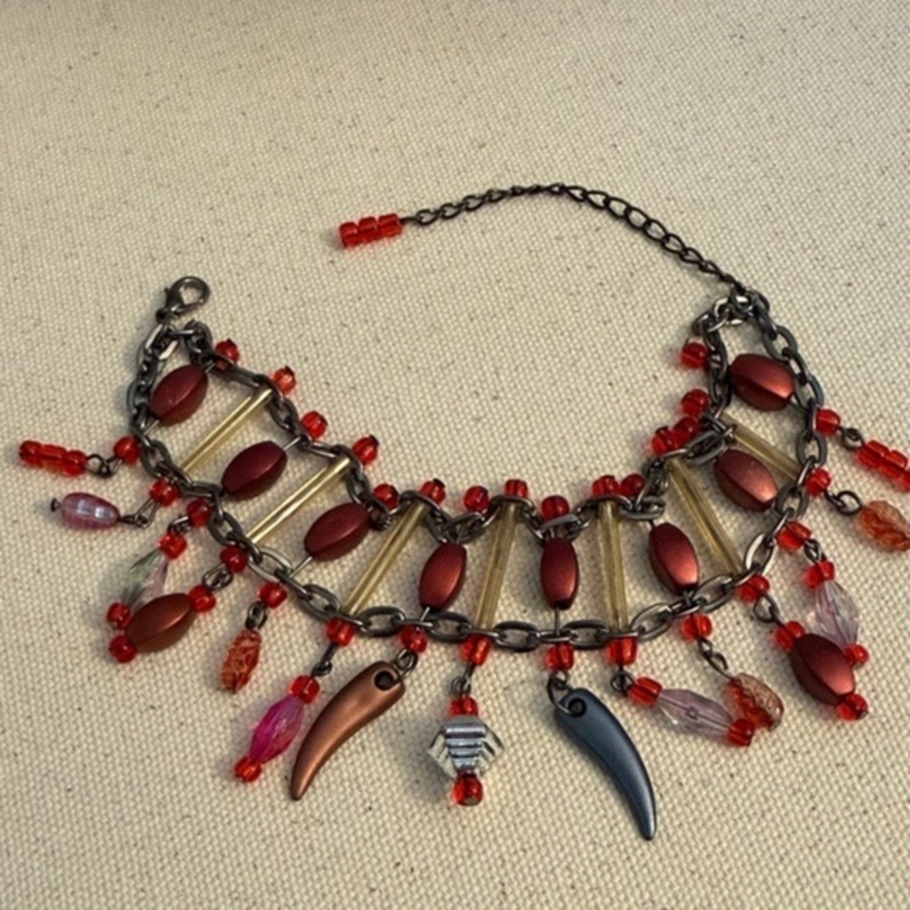 Chic Red and Gold Beaded Bracelet